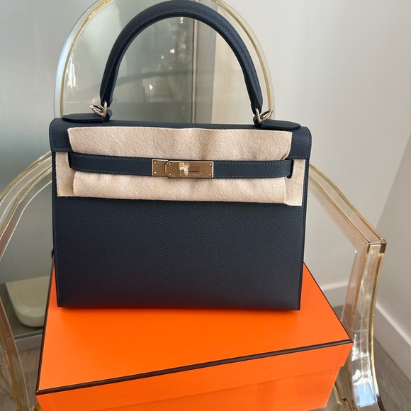 Hermes Handbags - Hermes Kelly 28 with box receipt Gris Misty Permabrass hw